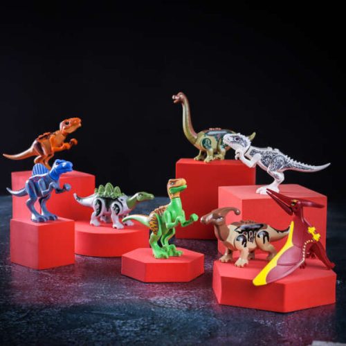 Dinotrone	-	Dinoszauruszok játékkészlet