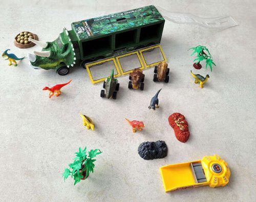 Deenodi	-	Gyerek játék teherautó dinoszauruszokkal