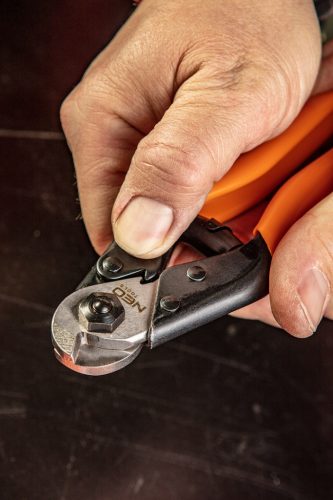 NEO TOOLS DRÓTVÁGÓ FOGÓ 200MM 25 év garanciával 01-512