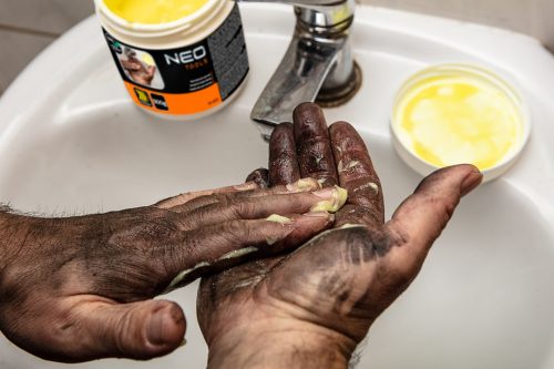 NEO TOOLS Kéztisztító paszta EXTRA erős 500g, ragasztó, gyanta, szilikon, lakk, festék, poliuretán hab, polimer 10-405
