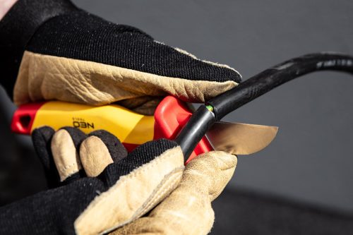 NEO TOOLS KÁBELVÁGÓ KÉS 1000V, 190MM, SZIGETELT, EGYENES PENGE 01-552