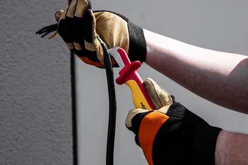 NEO TOOLS KÁBELVÁGÓ KÉS 1000V, 180MM, SZIGETELT, KAMPÓS PENGE 01-553