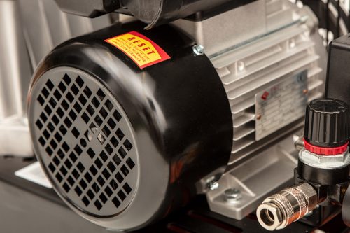 NEO TOOLS Kompresszor, olajkenésű 230V 150L 2 év garanciával 12K031