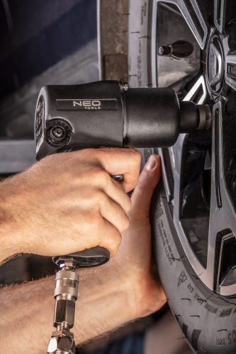 NEO TOOLS Pneumatikus ütvecsavarozó 1/2", 680 Nm 2 év garanciával 14-500