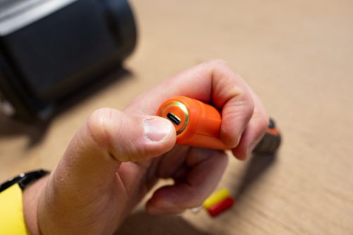 NEO TOOLS Ragasztótoll, akkus, 8mm-es patronokhoz 17-085