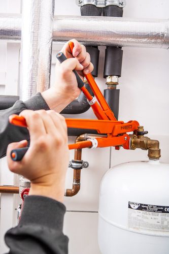 NEO TOOLS Csőfogó 90fok, 1,5" 25 év garanciával 02-131