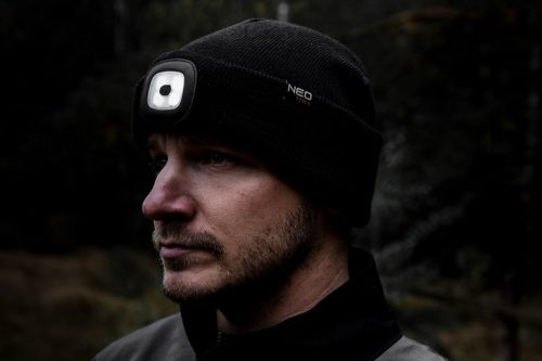 NEO TOOLS Kötött munkasapka, beépített led lámpával 81-621