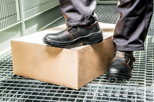 NEO TOOLS MUNKASZANDÁL, BŐR, MÉRET: 47, S1P SRA 82-078