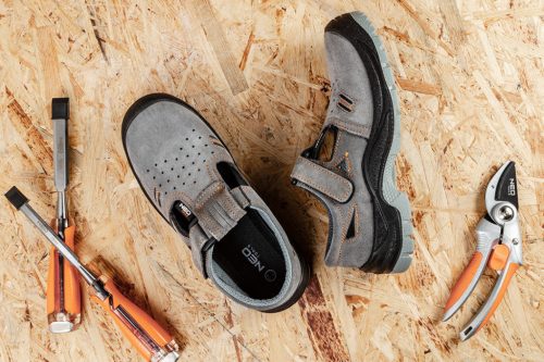 NEO TOOLS Munkavédelmi szandál, velúrbőr, S1 SRC, 39 82-080-39