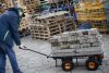 NEO TOOLS Kerti kocsi, fémvázas, tömlős kerekekkel, 300kg teherbírás 84-406