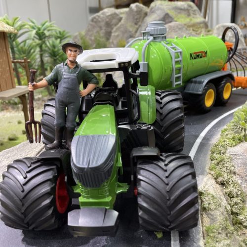 Traktor és Vízpermetező Játékkészlet