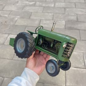 Dízel traktor - Egyedi otthoni dekoráció
