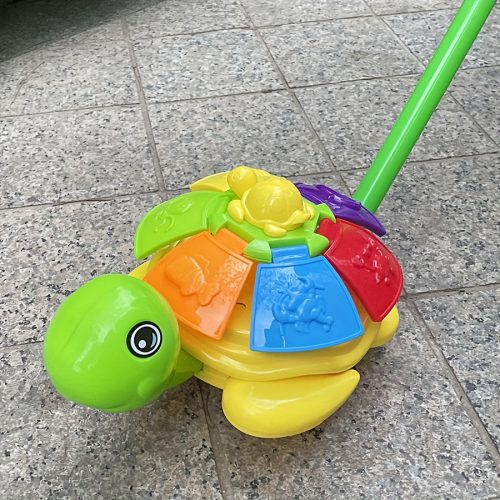 Forgó szárnyú haranghangú állat alakú fiatalok játék jármű Teknős stílus (véletlenszerű szín)