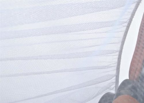 Szúnyogháló babakocsira - praktikus védelem a kisbabának
