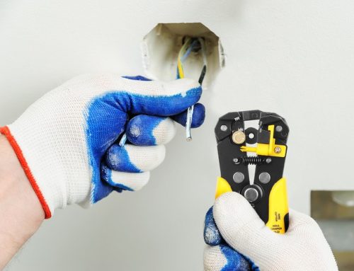 Automatikus szigetelés leválasztó - elektromos vezetékek szigetelésének eltávolítása könnyedén és gyorsan.