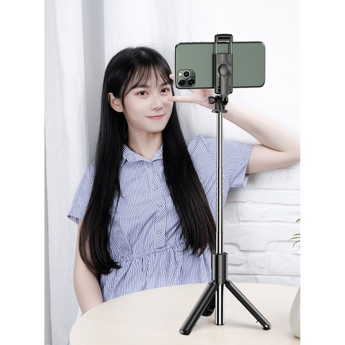 Izoxis 23518 Összecsukható Selfie Bot és Tripod Távirányítóval – Tökéletes Képek Készítéséhez